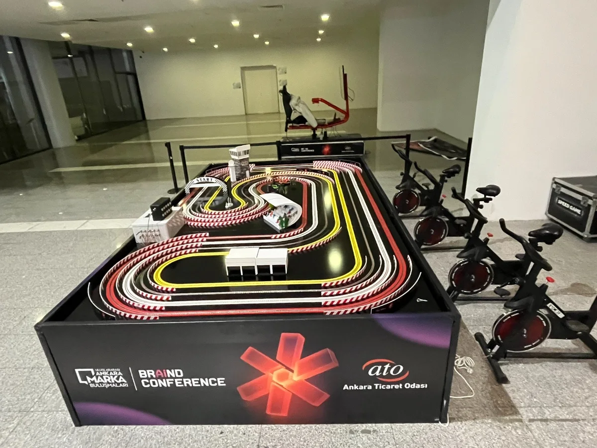 Kirala Bizden Slot Car dijital etkinlik aktivitesi kiralama
