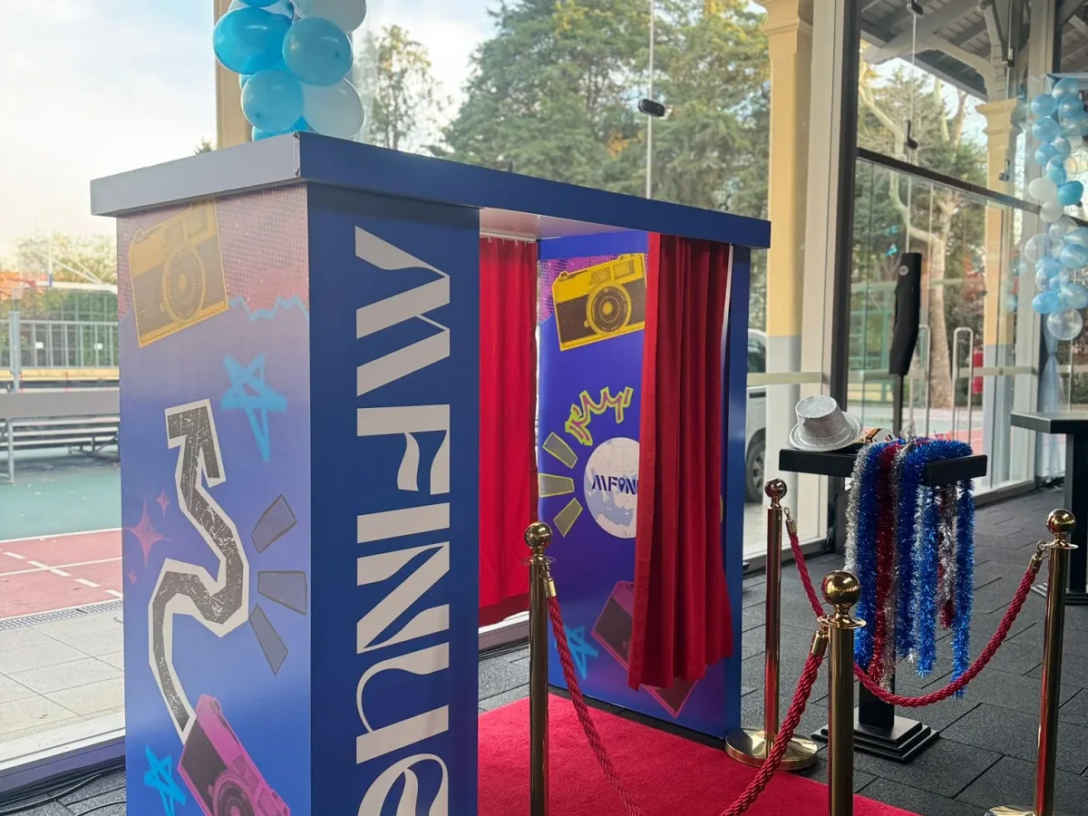 Kirala Bizden Photobooth Fotoğraf Kabini fotoğraf aktivitesi kiralama
