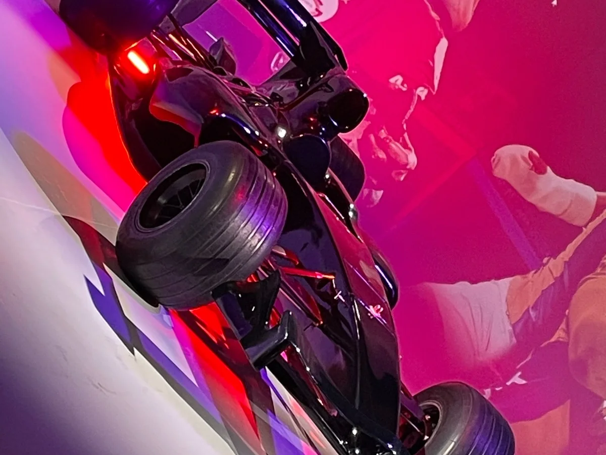 F1 Simülatörü kiralama — Kirala Bizden