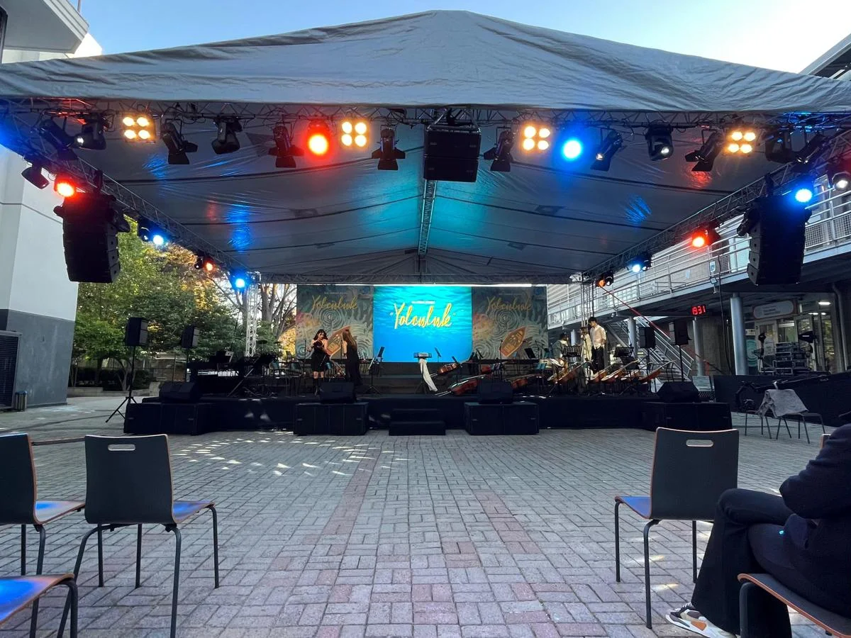 Sahne Işık Sistemleri kiralama — Kirala Bizden