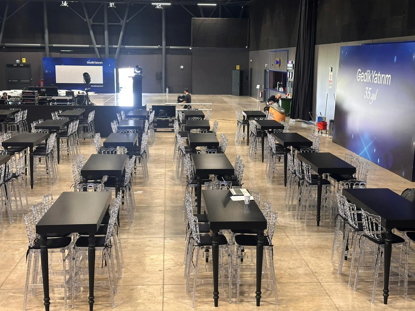 Torna Bar Masası Siyah kiralama — görsel 2