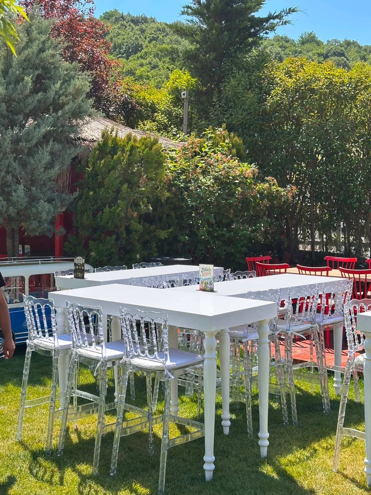 Plesi Napolyon Bar Sandalyesi Beyaz Minderli kiralama — görsel 2