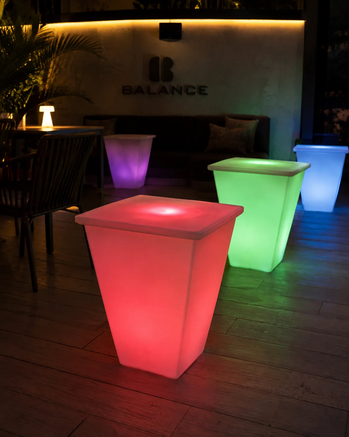 Rgb Led Işıklı Bistro kiralama — görsel 2