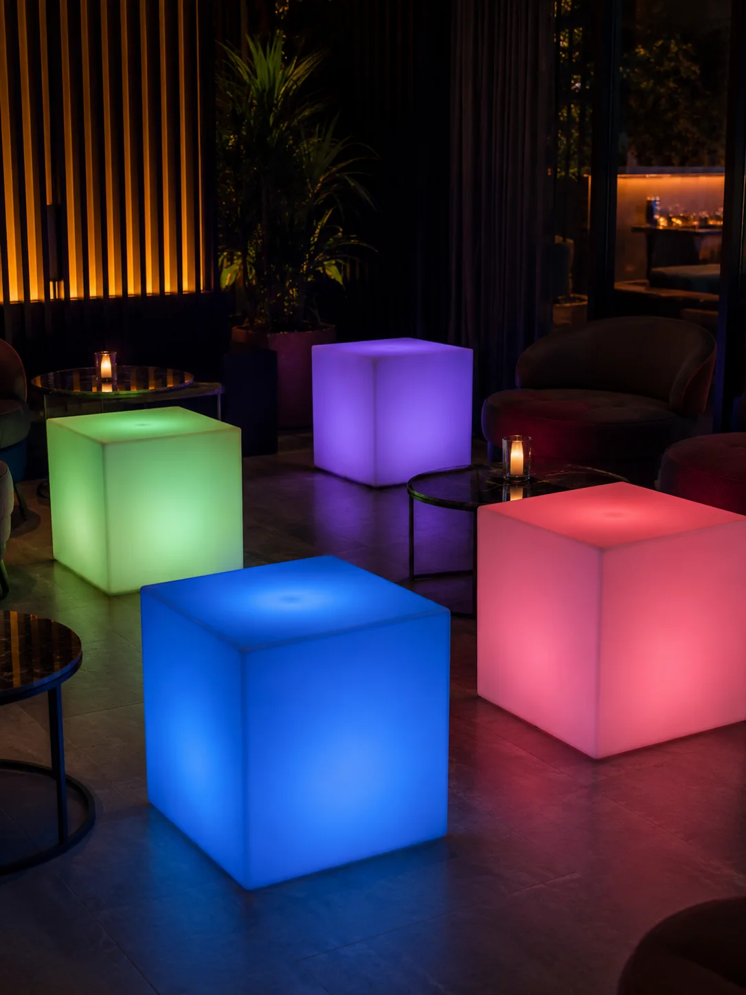Rgb Led Işıklı Serpent Pembe kiralama — görsel 3