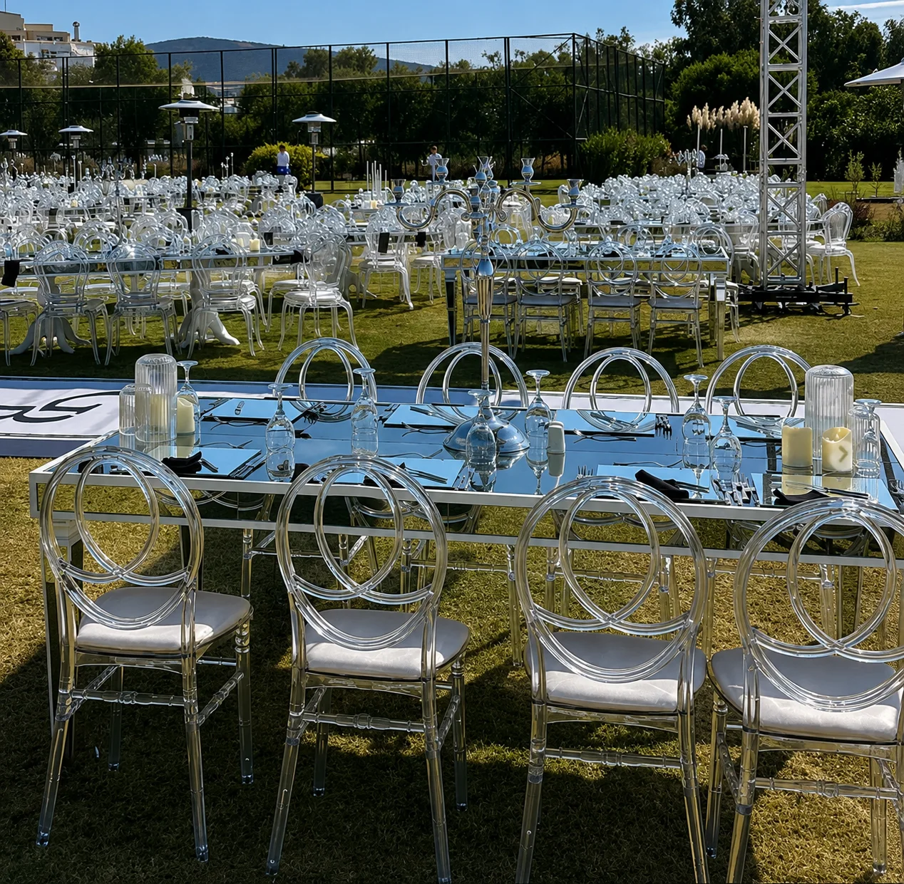 Chanel Crystal Sandalye kiralama — görsel 2